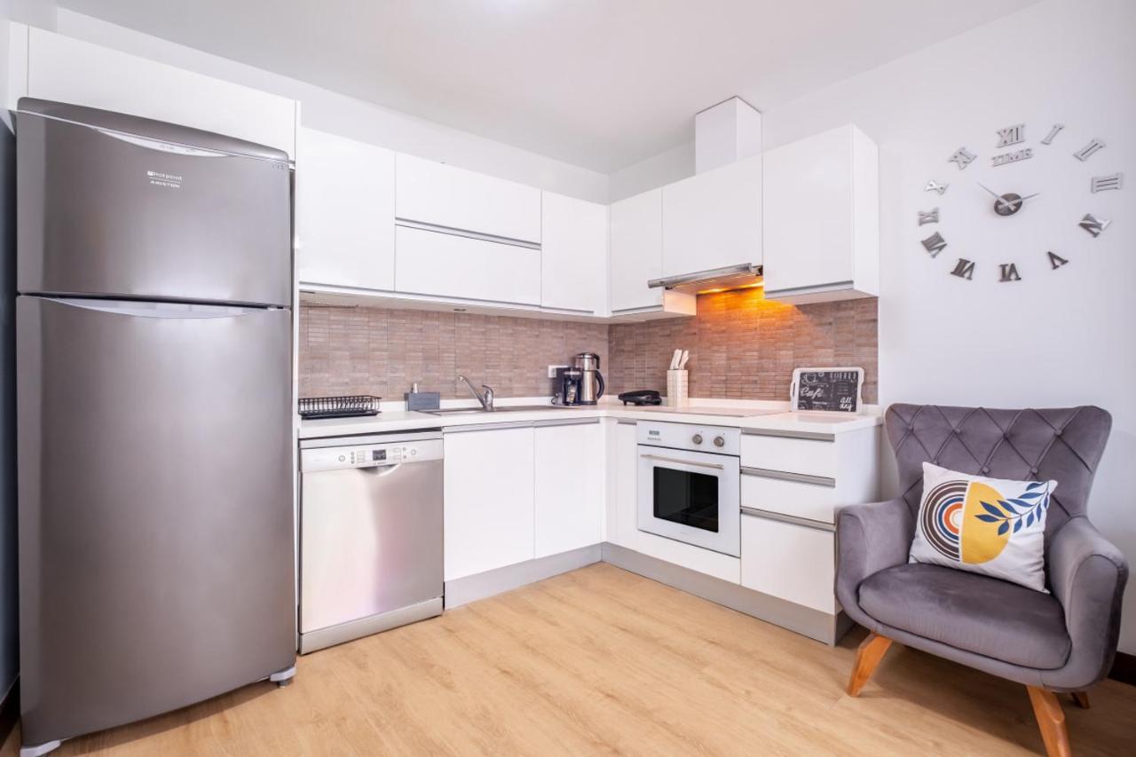 Charming Flat With City View In Atasehir Estambul Exterior foto